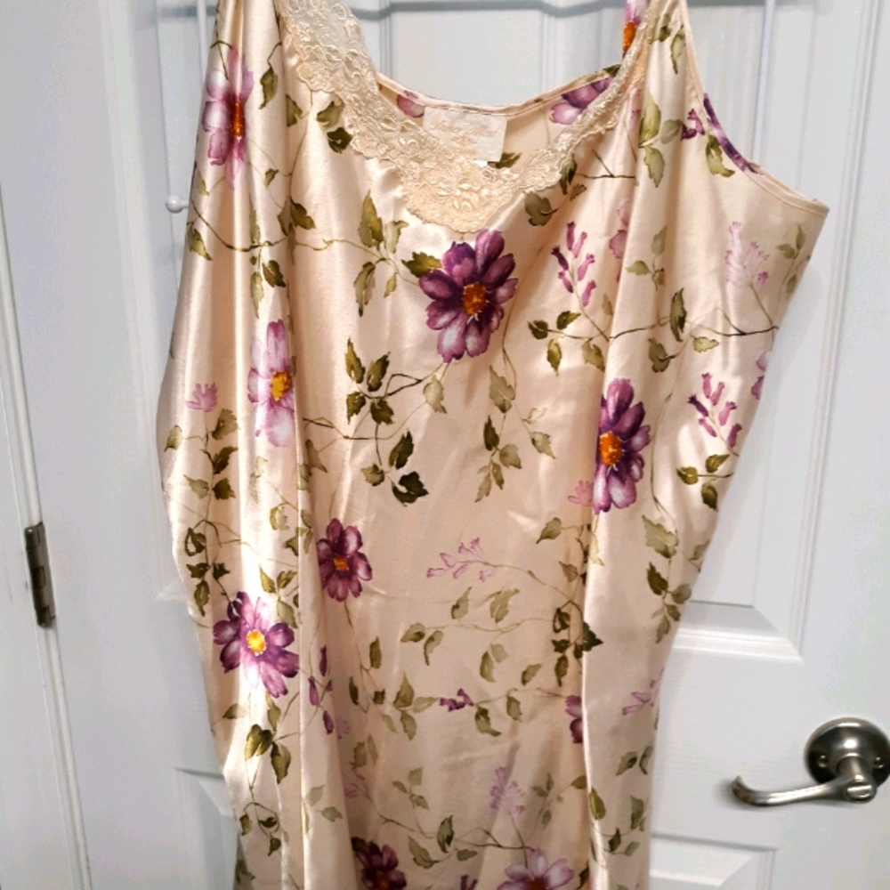 Neglage Soft Peach Plus Size